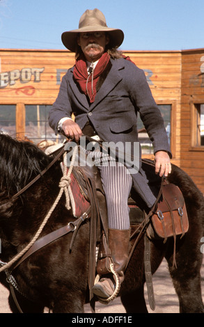 Williams Arizona USA Railroad Railway Station Depot Grand Canyon Railway wildes Westerscheinen Cowboy Sheriff Pferde Stockfoto