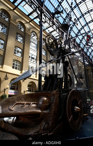 Innenaufnahme des Hays Galleria auf Hays Wharf am Süden bank London England uk Europa Stockfoto