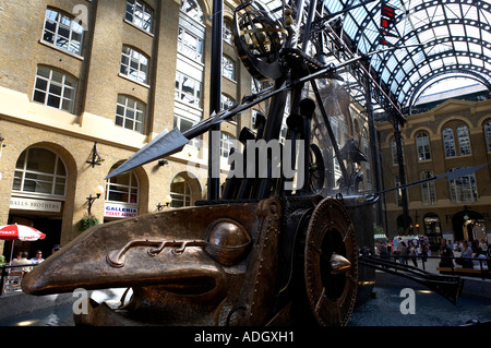 Innenaufnahme des Hays Galleria auf Hays Wharf am Süden bank London England uk Europa Stockfoto