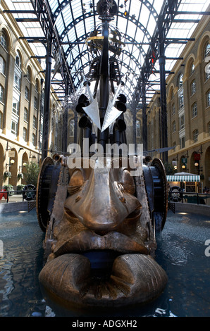 Innenaufnahme des Hays Galleria auf Hays Wharf am Süden bank London England uk Europa Stockfoto