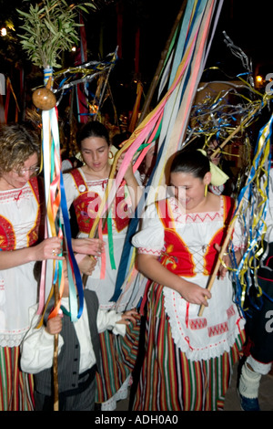 Mädchen beim Festival in Icod de Los Vinos-Teneriffa-Kanarische Inseln-Spanien Stockfoto