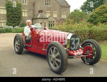 Lord Raglan in seiner Bugatti Oldtimer Stockfoto