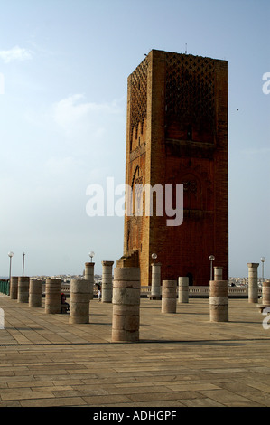 Hassan-Turm + Reste der Gebetsraum der Moschee Rabat Marokko Stockfoto