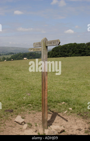 Pennine Way anmelden Eshton Moor südlich von Malham Stockfoto