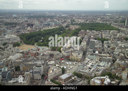 Luftaufnahme des Trafalgar Square, Admiralty Arch St James Park, Buckingham Palace, Green Park & Horse Guards Parade in London Stockfoto