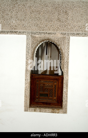 Galerie von Ben Youssef Medersa koranische Schule Maghreb Marrakesch Marokko Stockfoto