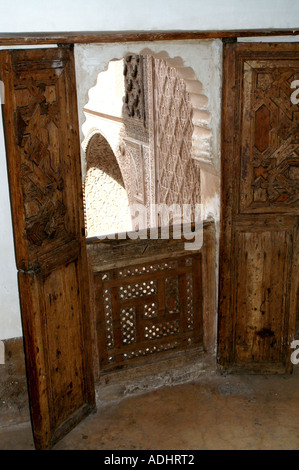 Galerie von Ben Youssef Medersa koranische Schule Maghreb Marrakesch Marokko Stockfoto