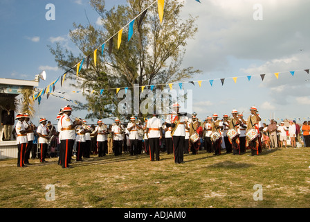 GREAT EXUMA BAHAMA GEORGE TOWN Royal Bahama Band bei Familie Island Regatta Nationalfeiertag Stockfoto