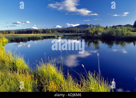 Teich und drei Schwestern Mtns Oregon Stockfoto