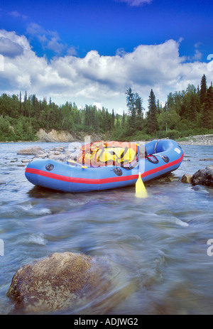 Boot auf dem Talachulitna Fluss-Alaska Stockfoto
