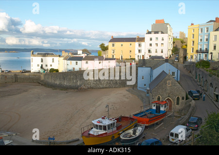 Einfahrt in den Hafen in Tenby Pembrokeshire South Wales Stockfoto