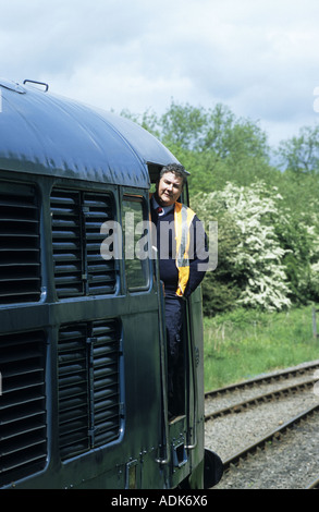 Diesellok und Fahrer aufs Schlachtfeld bei Shenton Station, Leicestershire, England, UK Stockfoto