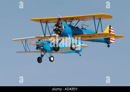 Boeing Stearman 75 Kaydet USA 1933 vorne und Flotte 2 USA 1928 zurück während eines FIO-Flug-Ausstellung Stockfoto
