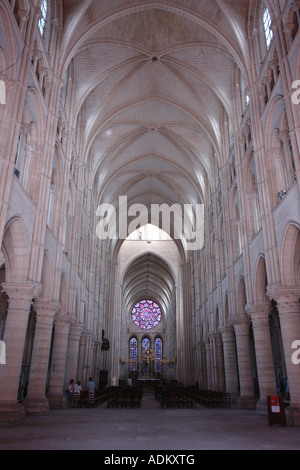 Innenraum der Kathedrale Notre-Dame (Laon-Picardie-Frankreich) Stockfoto