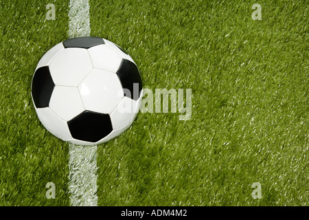 Fußball auf Stellplatz Stockfoto