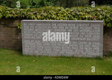 DENKMAL FÜR DEUTSCHE ZEPPELIN BESATZUNGEN GETÖTET WÄHREND DER BOMBENANGRIFFE ÜBER ENGLAND DURCHFÜHRT. DEUTSCHER SOLDATENFRIEDHOF. CANNOCK CHASE Stockfoto