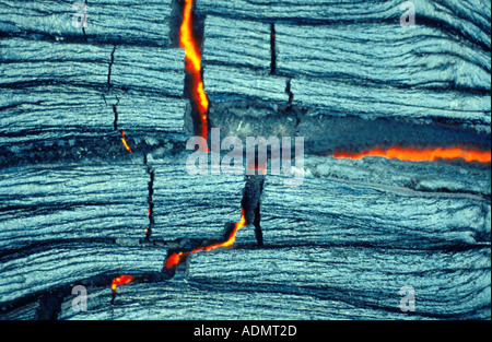 RESH Lava, glühende Lava unter Kühlung Kruste, USA, Hawaii Stockfoto