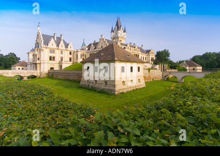 Historismus-Schloss Grafenegg in Niederösterreich Stockfoto