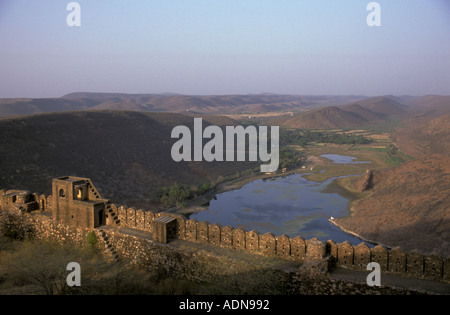 Indien Rajasthan Bundi Taragarh Star Fort Jait Sagar in bg Stockfoto