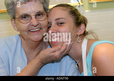 Alabama Madison County, Huntsville, Covington's Downtowne Luncheon Cafe, Restaurant Restaurants Essen Essen Essen gehen Cafe Cafes Bistro, Senioren o Stockfoto