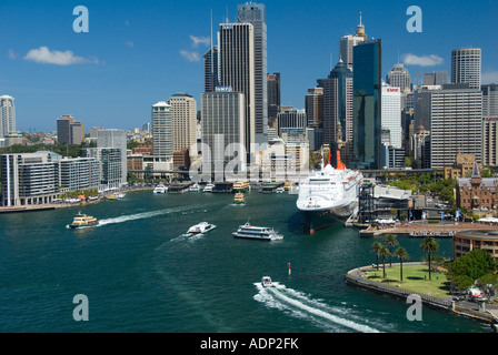 Queen Sie Elizabeth 2 an ihrem Liegeplatz in Sydney New South Wales Australien Stockfoto