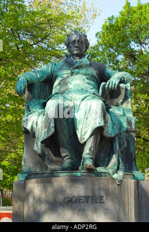 Wien, Österreich. Statue von Johann Wolfgang von Goethe (deutscher Schriftsteller: 1749-1832) Stockfoto