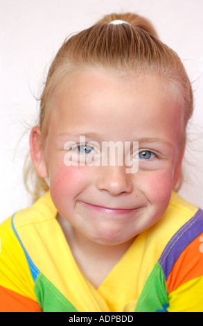Porträt eines 5-jährigen Mädchens Stockfoto