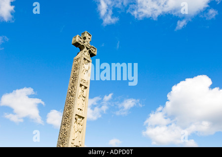 Denkmal für den Dichter caedmon auf dem Kirchhof von St. Maria, der Jungfrau, whitby, North Yorkshire Stockfoto