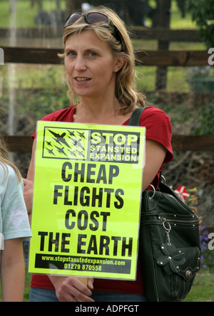 Stansted Flughafen Protest Billigflüge Kosten die Welt Stockfoto