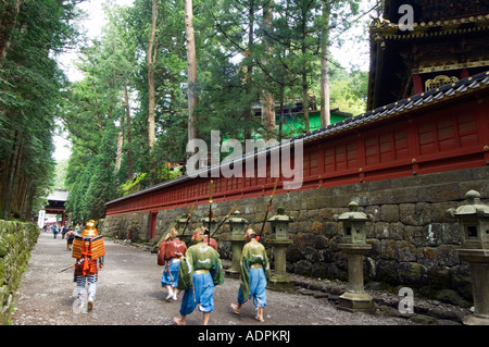 Männer tragen Kleidung Nikko Spring Festival Tōshōgū-Schrein Nikko Tochigi Japan Asia samurai Stockfoto