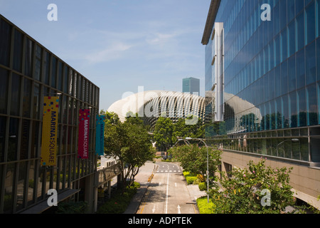 Esplanade Theater an der Bucht und Konzertsaal Zentrum für darstellende Kunst Durian geformte Kuppeldach "Marina Bay" Singapur Stockfoto