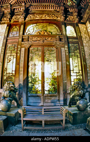 PARIS Frankreich, Kinotheater in traditioneller japanischer Tempelarchitektur „La Pagode“, „Gartenkunst » Vintage-Kinos“ Stockfoto