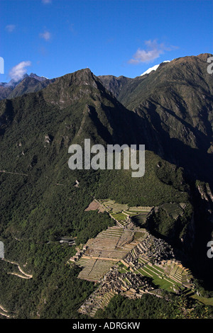 [Machu Picchu], Luftaufnahme von Inka-Ruinen und Berglandschaft von [Huayna Picchu], Peru, Anden, "Südamerika" Stockfoto