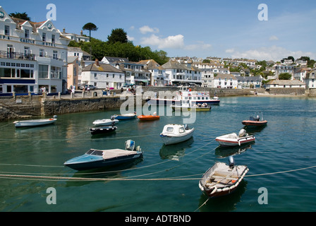 St. Mawes Hafen Flussfahrt Falmouth nach Trelissick Fähre kommt am Ufer auf Flut Cornwall Roseland Halbinsel West Country England UK an Stockfoto