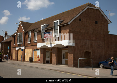 Amesbury Wiltshire Coop Co Op Co operative Geschäft neu eröffnet im Jahr 2007 gegenüber dem alten Shop hier Stockfoto