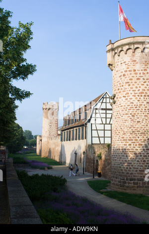 Stadtmauern von Obernai, Elsass, Frankreich Stockfoto