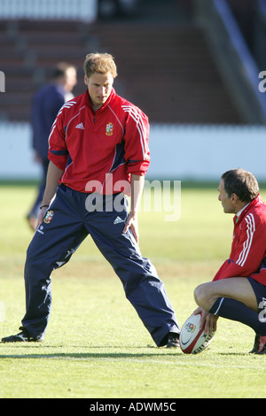 Seine königliche Hoheit Prinz William zukünftigen König von England schließt sich das The britische Irish Lions Rugby Union Team für die Praxis Stockfoto