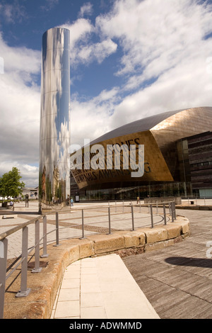 Wales Cardiff Cardiff Bay Millennium Centre William Pyes Wasserturm dock Wand Stockfoto