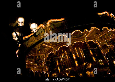 Karussell außerhalb von Hotel de Ville Paris Frankreich Stockfoto