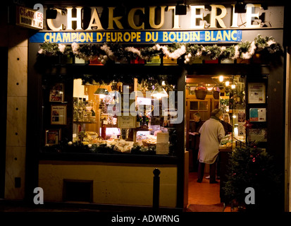 Wurst Fleisch Schaufenster in Rue Dauphine Rive Gauche Paris Frankreich Stockfoto
