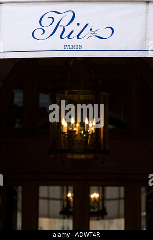 Ritz Hotel Markise in Place Vendome Paris Frankreich Stockfoto