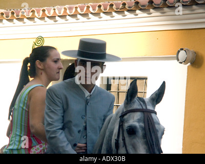 Feria de Nuestra Señora la Virgen del Rosario Coronado Messe der Muttergottes die gekrönte Jungfrau des Rosenkranzes Stockfoto