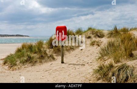 Rettungsring auf Aberdovey Strand Gwynedd Nord-Wales Stockfoto