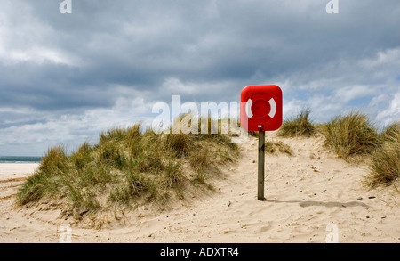 Rettungsring auf Aberdovey Strand Gwynedd Nord-Wales Stockfoto