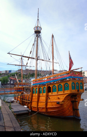 EINE REPLIK VON JOHN CABOT S ORIGINAL MATTHEW IN BRISTOL HAFEN UK ANGEDOCKT Stockfoto