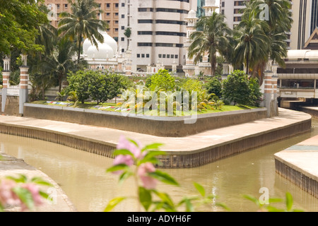 Die Masjid Jamek Moschee am Zusammenfluss der Flüsse Klang und Gombak im Herzen von Kuala Lumpur Stockfoto