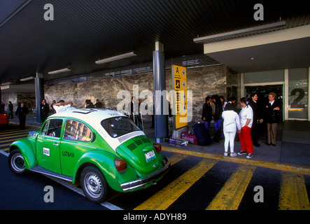 Taxifahrer, Taxifahrer, Taxi, Taxen, Taxistand, Gate C, internationalen Flughafen Benito Juarez, Mexico City, Distrito Federal, Mexiko Stockfoto