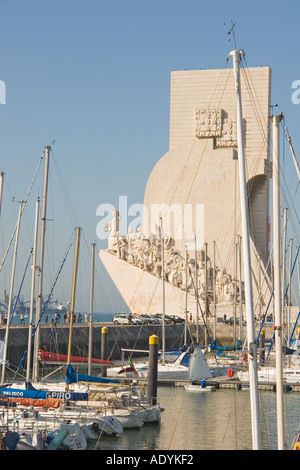 Lissabon Portugal Denkmal der Entdeckungen über dem Hafen von Belem Stockfoto