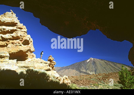 Bergwandern auf Teneriffa mit dem Teide im Hintergrund, Teneriffa, Spanien, Kanarische Stockfoto