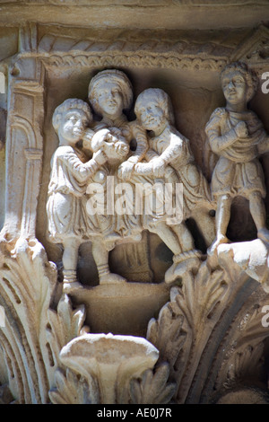 Kreuzgang Hauptstadt Detail Cattedrale di Monreale Palermo Sizilien Italien Stockfoto